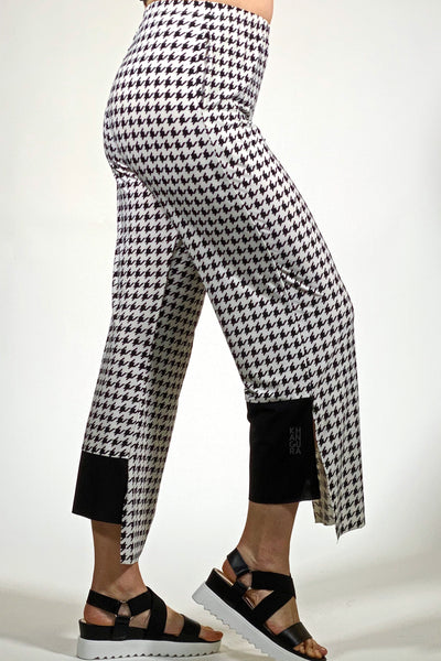best ladies pants for summer by Khangura. comfy retro pant. cute fashion pants. women's clothing boutique.